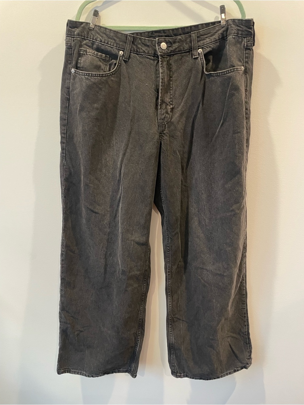 Women’s Black Wide-Leg Jeans